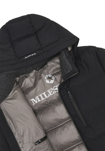 Steppjacke mit abnehmbarer Kapuze